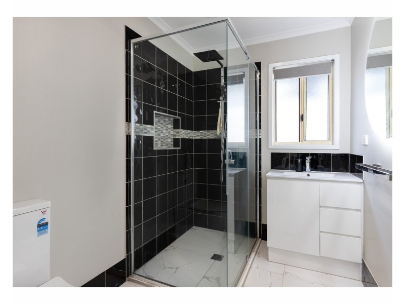 594 Osborne Street, Lavington NSW 2641