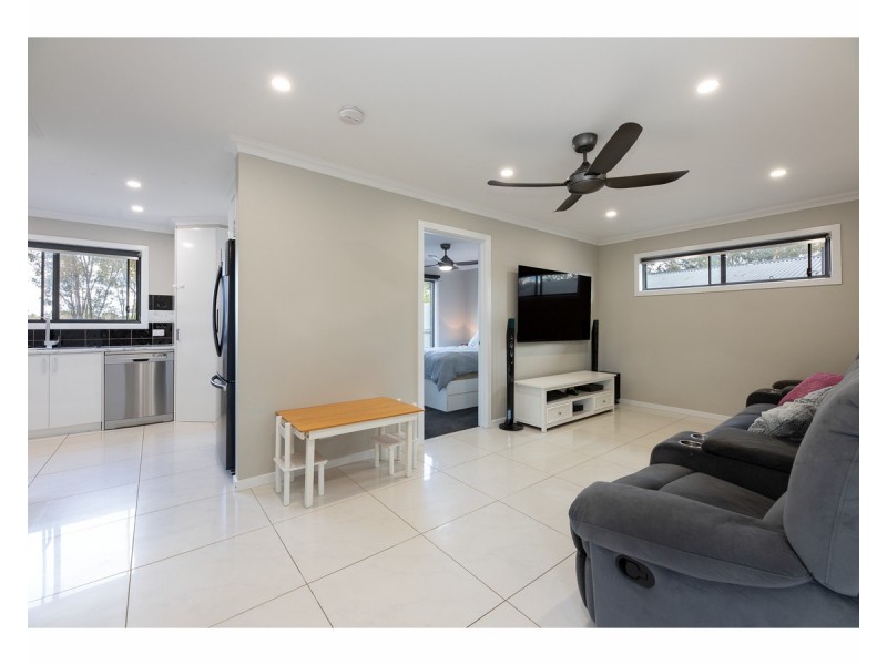 594 Osborne Street, Lavington NSW 2641