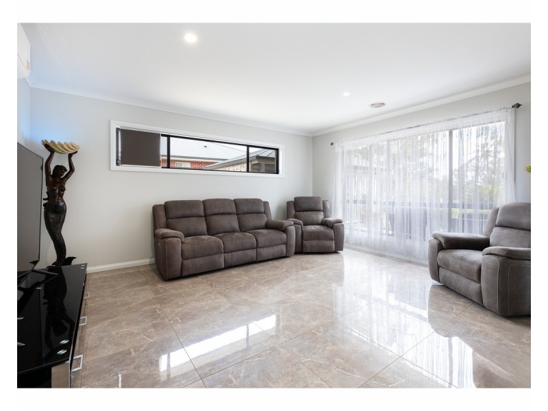 115 Pickworth Street, Thurgoona NSW 2640