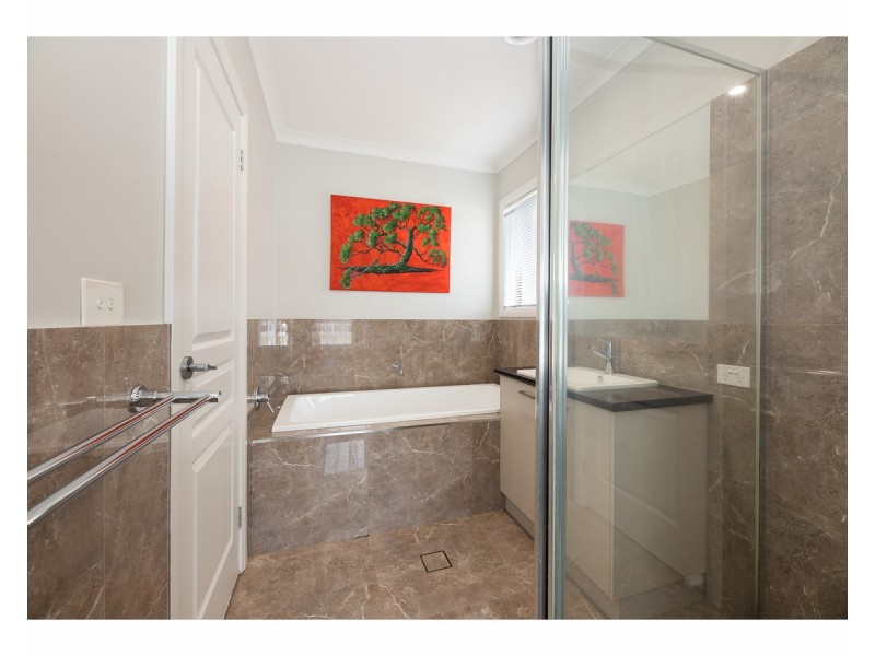 115 Pickworth Street, Thurgoona NSW 2640