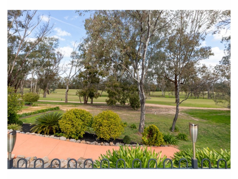115 Pickworth Street, Thurgoona NSW 2640