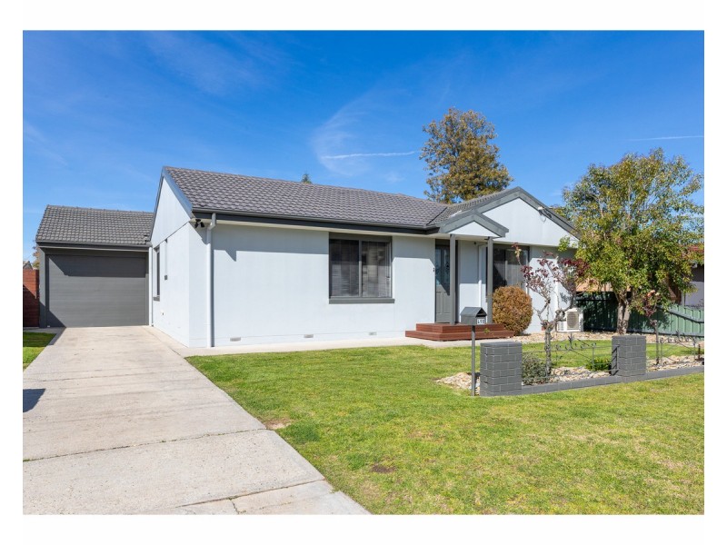 498 Parnall Street, Lavington NSW 2641