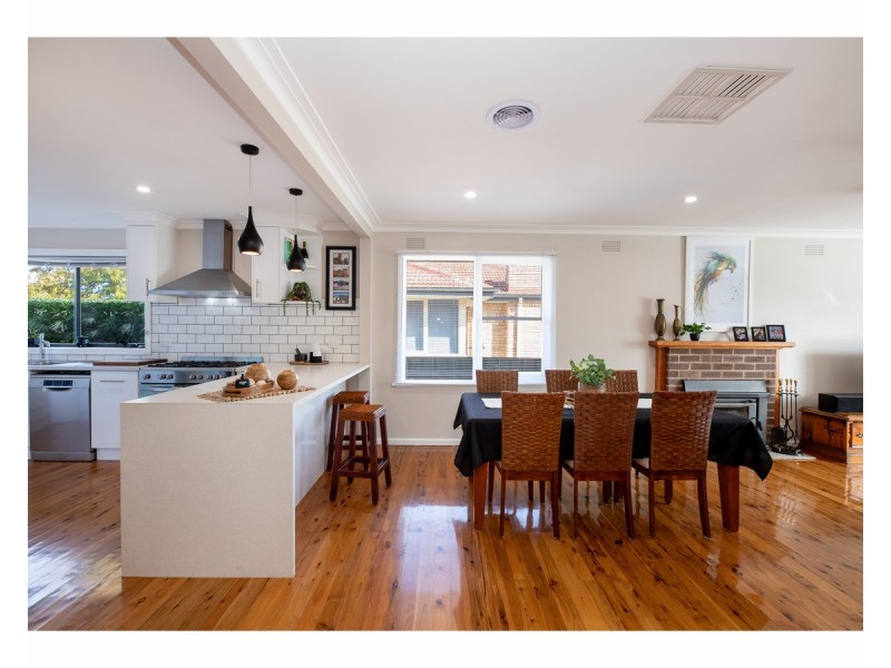 498 Parnall Street, Lavington NSW 2641