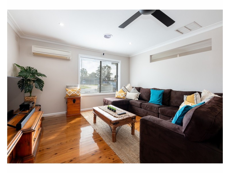 498 Parnall Street, Lavington NSW 2641