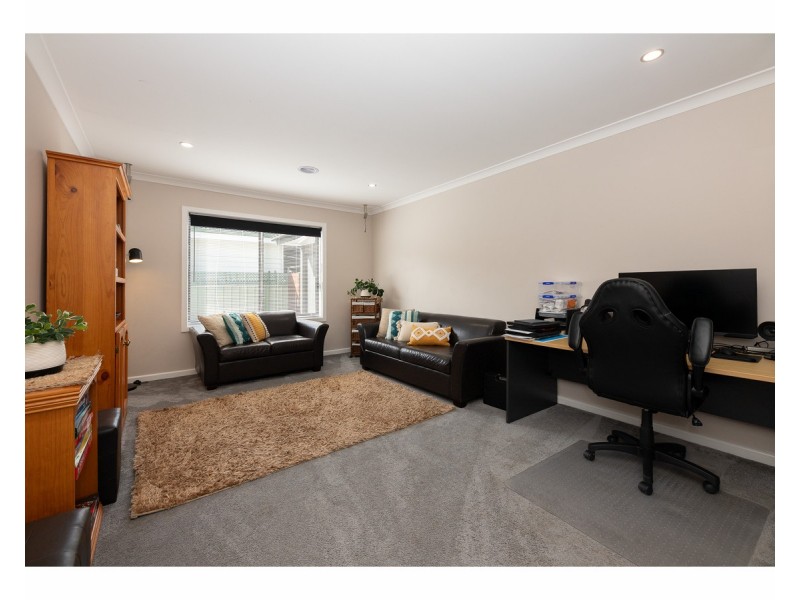 498 Parnall Street, Lavington NSW 2641