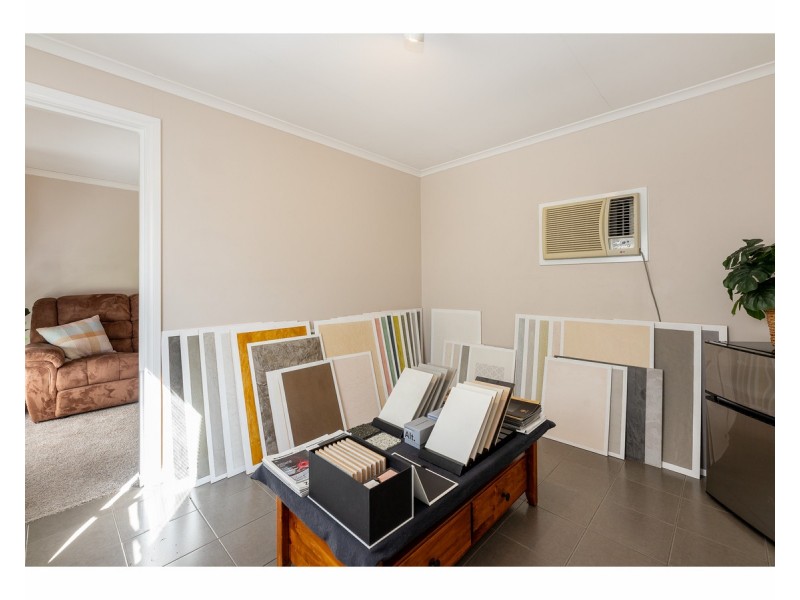 498 Parnall Street, Lavington NSW 2641