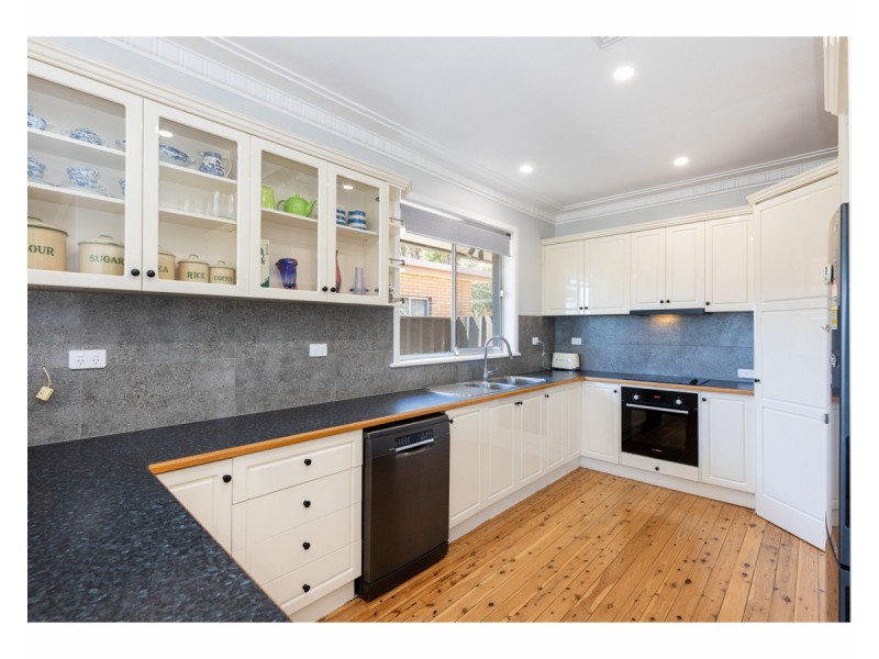 188 Bernhardt Street, East Albury NSW 2640