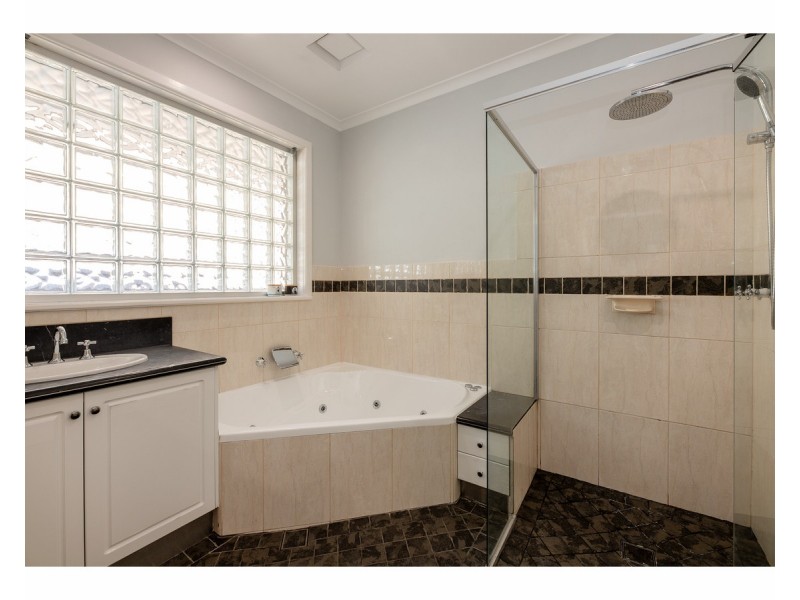 188 Bernhardt Street, East Albury NSW 2640