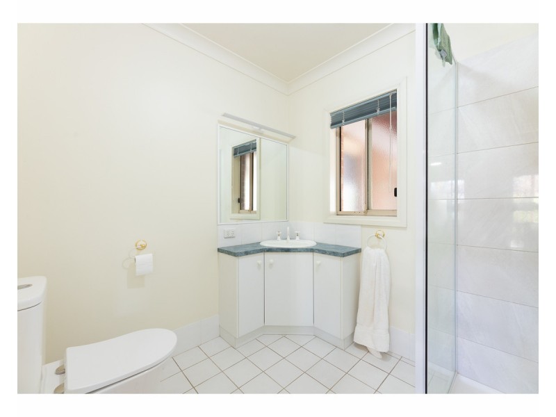 19 Doulton Drive, West Albury NSW 2640