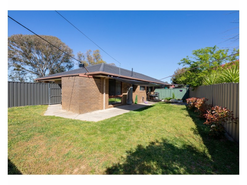 1/1 Robert Crescent, Wodonga VIC 3690