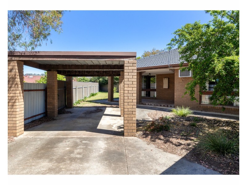 2/1 Robert Crescent, Wodonga VIC 3690