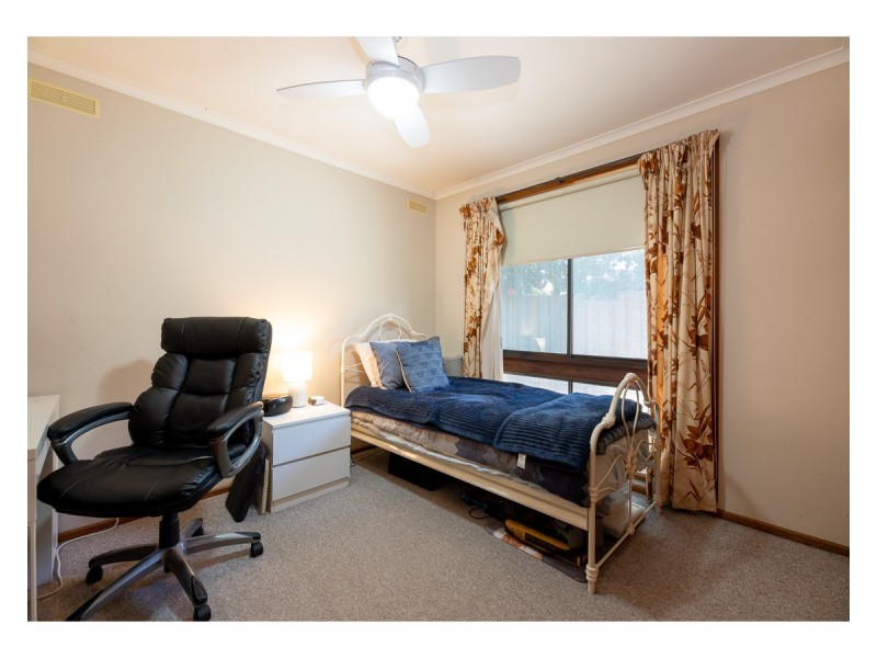 2/1 Robert Crescent, Wodonga VIC 3690