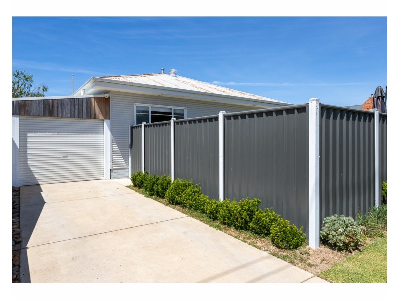 1/24 Charles Street, Wodonga VIC 3690