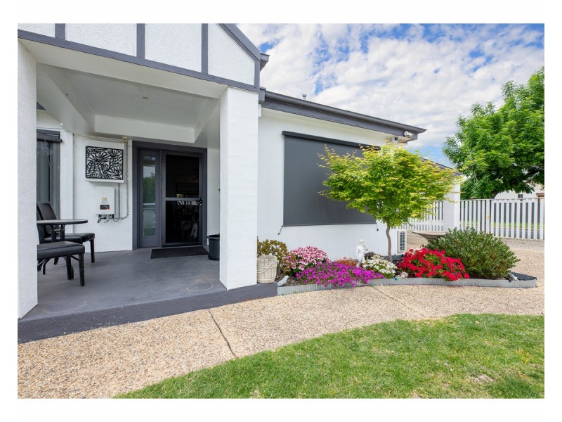 1/441 McDonald Road, Lavington NSW 2641