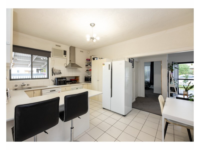 1/441 McDonald Road, Lavington NSW 2641