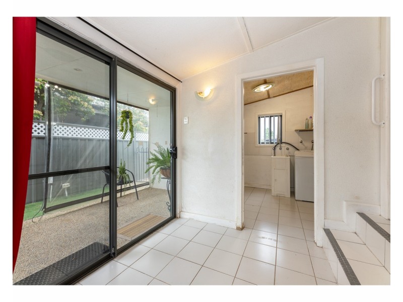 1/441 McDonald Road, Lavington NSW 2641