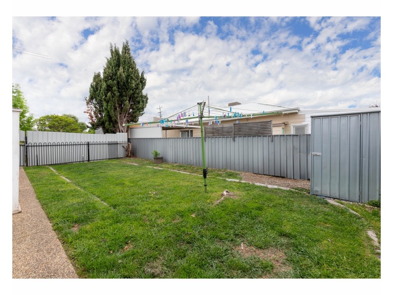 1/441 McDonald Road, Lavington NSW 2641