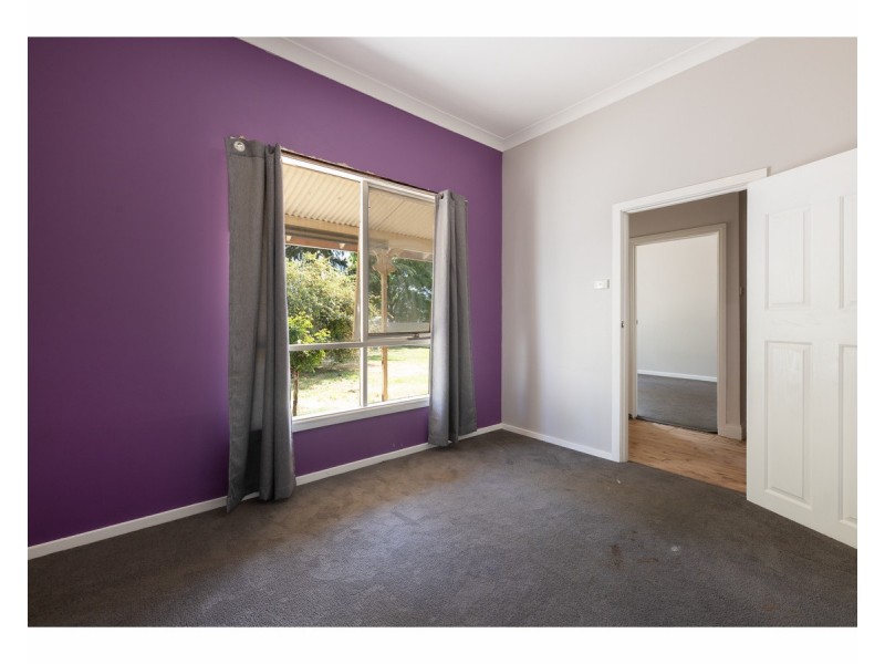 168 Clarke Street, Howlong NSW 2643