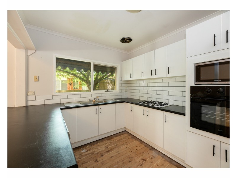 168 Clarke Street, Howlong NSW 2643