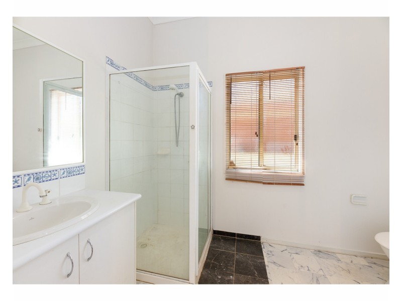 168 Clarke Street, Howlong NSW 2643
