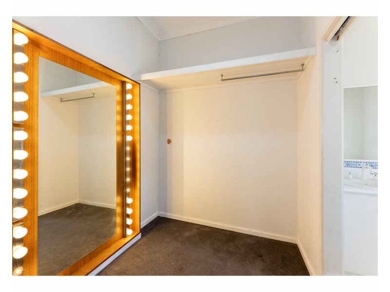 168 Clarke Street, Howlong NSW 2643