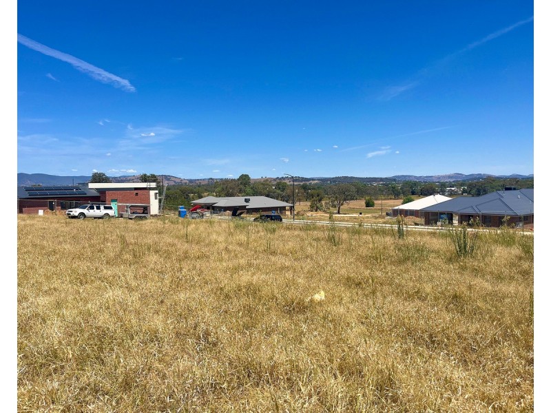 25 Whitewater Terrace, Thurgoona NSW 2640