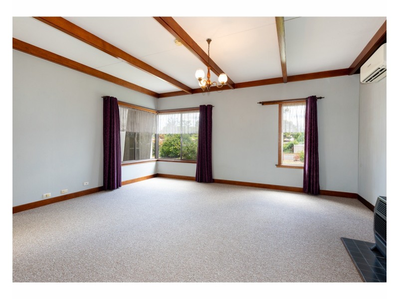 464 Hall Avenue, Lavington NSW 2641