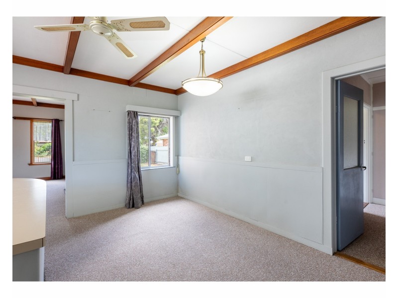 464 Hall Avenue, Lavington NSW 2641