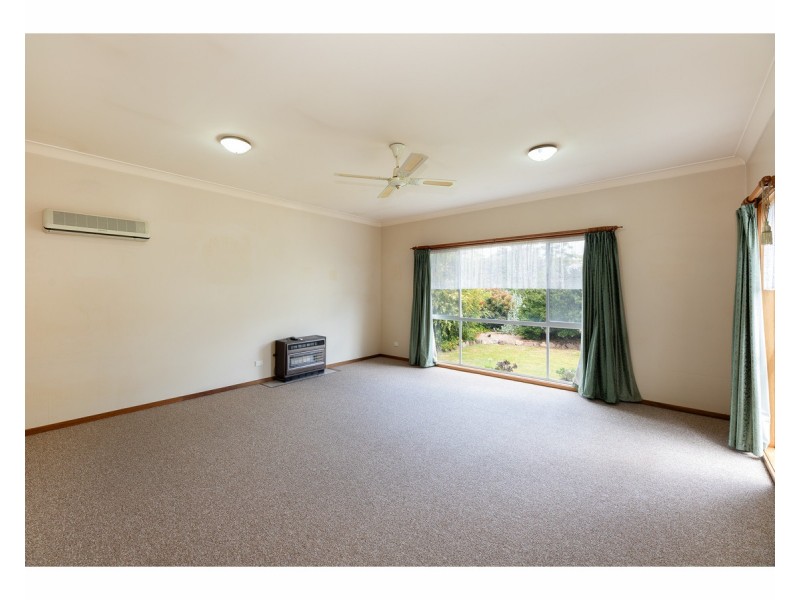 464 Hall Avenue, Lavington NSW 2641