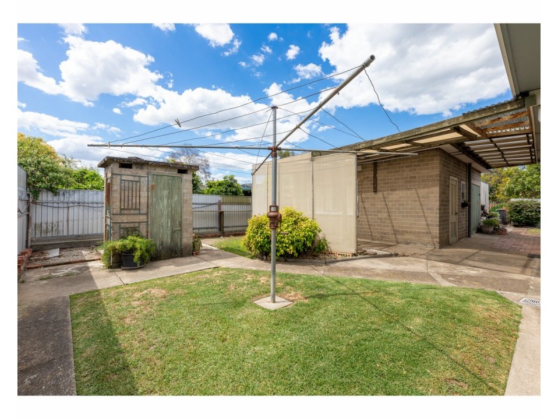 464 Hall Avenue, Lavington NSW 2641