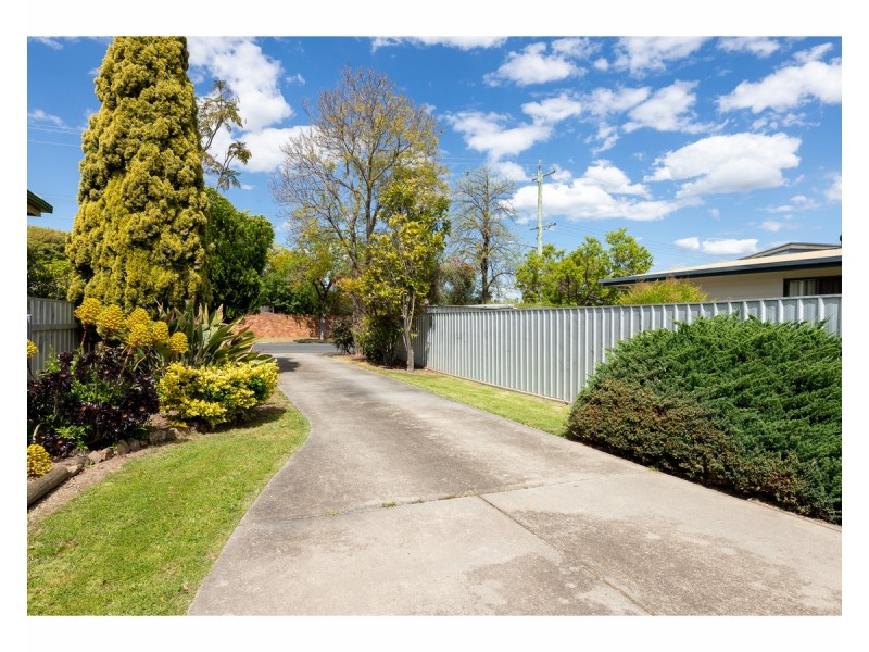 464 Hall Avenue, Lavington NSW 2641