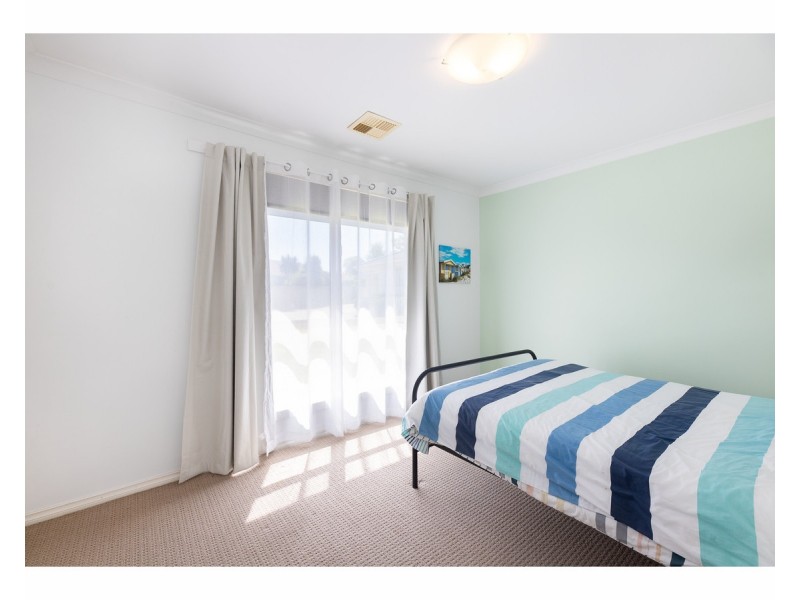 14A Worsley Place, Lavington NSW 2641