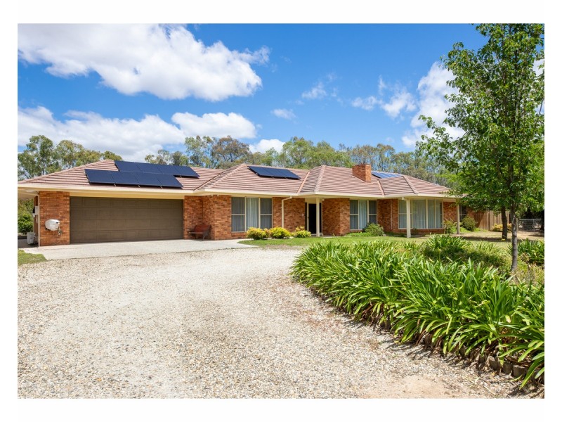 63 Bennett Road, Thurgoona NSW 2640