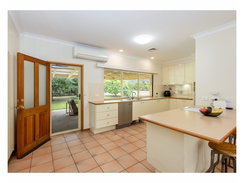 63 Bennett Road, Thurgoona NSW 2640