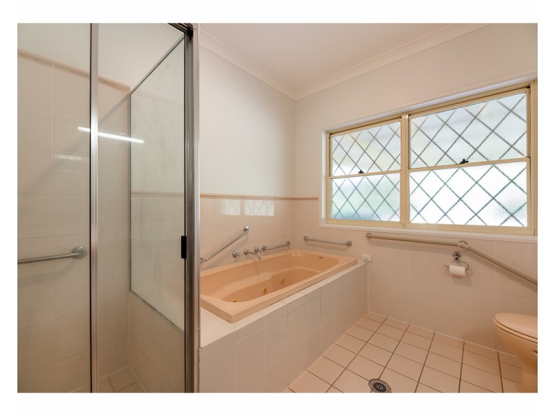 63 Bennett Road, Thurgoona NSW 2640