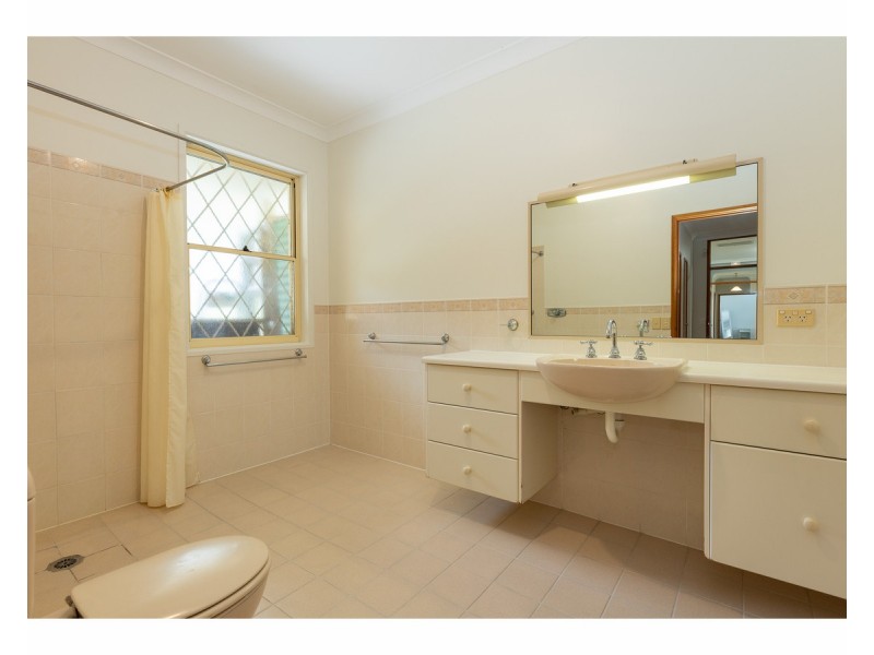 63 Bennett Road, Thurgoona NSW 2640