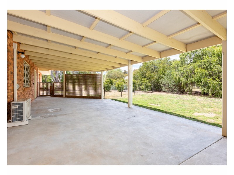 63 Bennett Road, Thurgoona NSW 2640