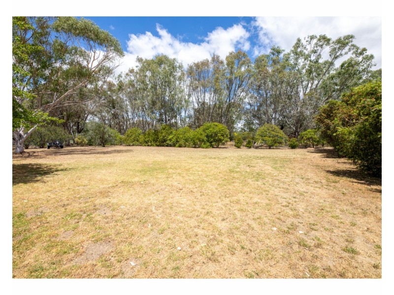 63 Bennett Road, Thurgoona NSW 2640