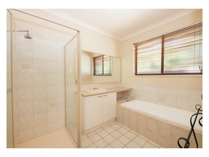 7 Lark Court, West Wodonga VIC 3690