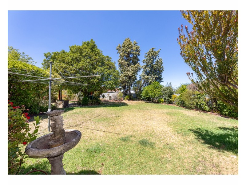 474 Mckenzie Street, Lavington NSW 2641