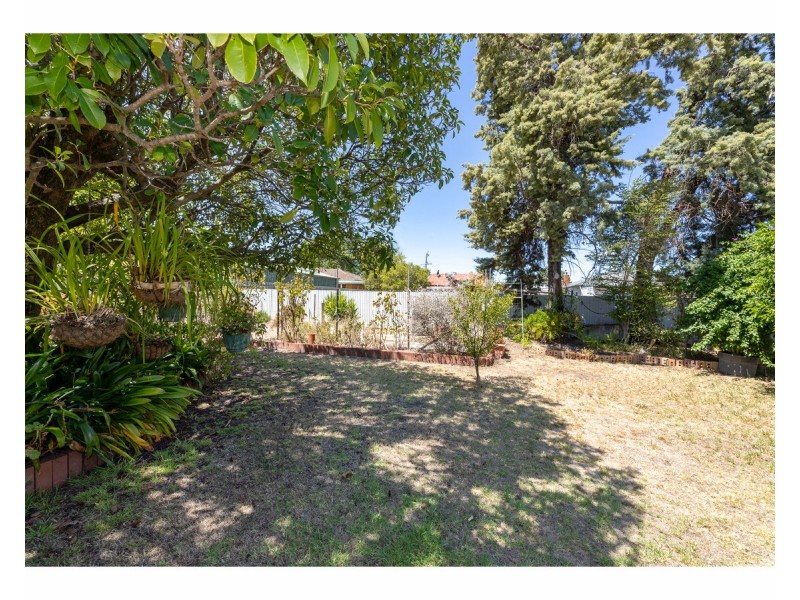 474 Mckenzie Street, Lavington NSW 2641