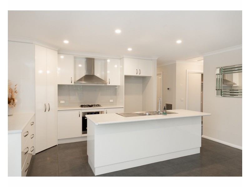 11 Darling Street, West Wodonga VIC 3690