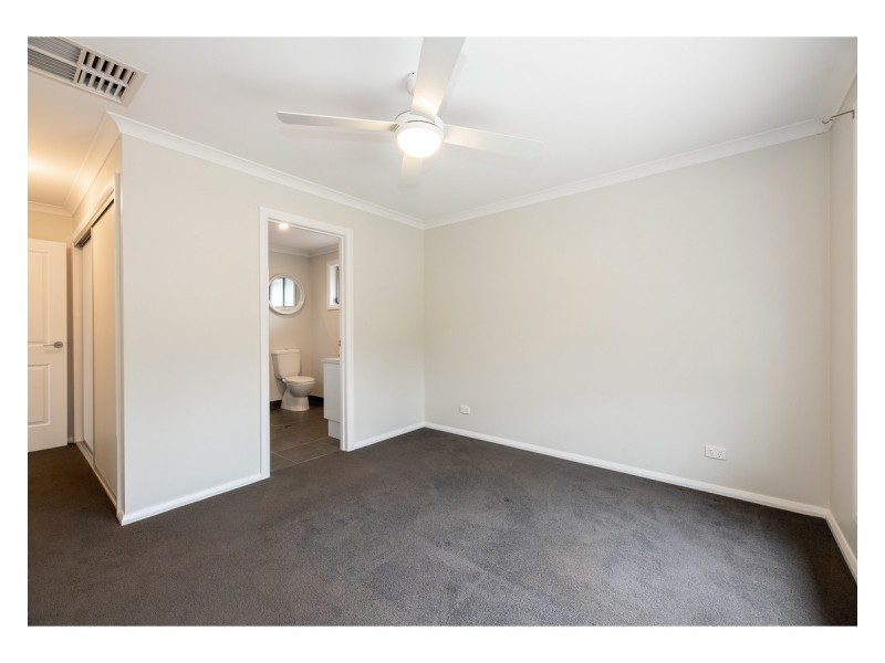 11 Darling Street, West Wodonga VIC 3690