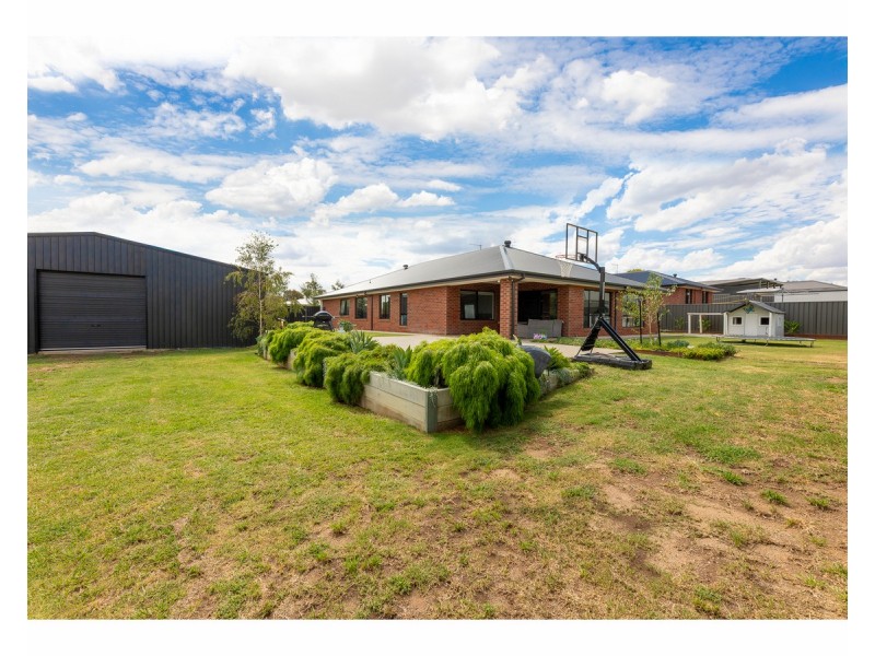 15 Steele Road, Wodonga VIC 3690