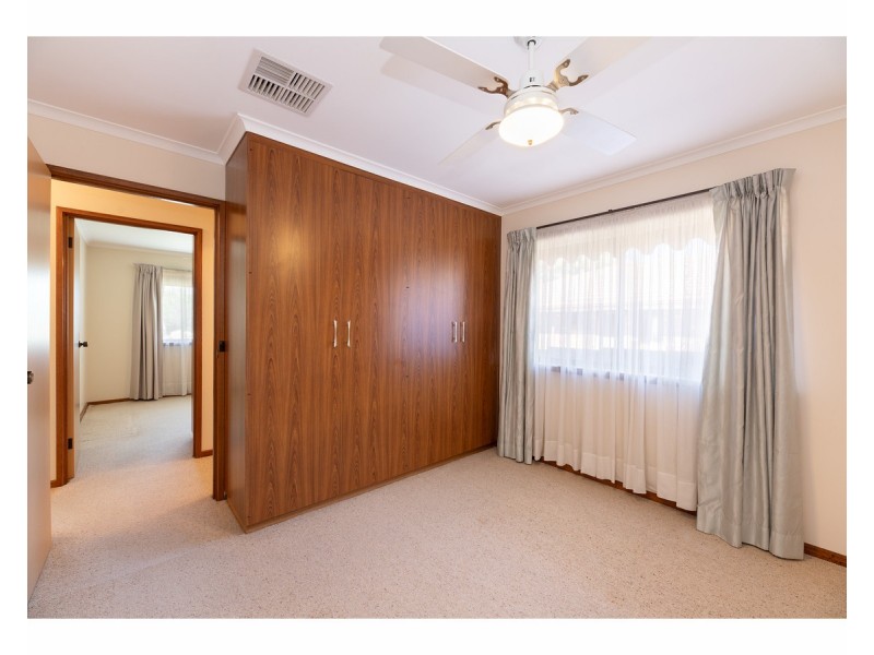 1091 Pemberton Street, West Albury NSW 2640