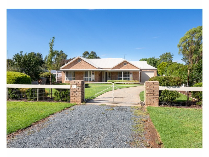 106 Bank Street, Howlong NSW 2643