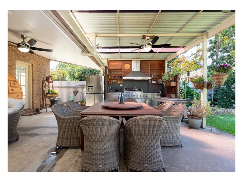 106 Bank Street, Howlong NSW 2643