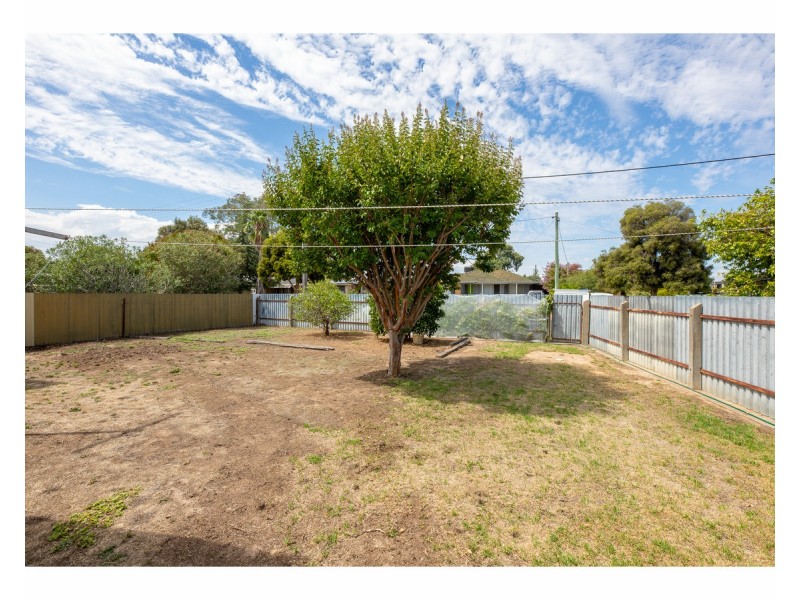 422 Parnall Street, Lavington NSW 2641
