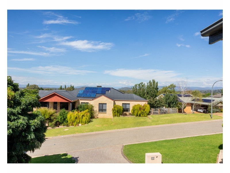 16 Janette Court, Lavington NSW 2641