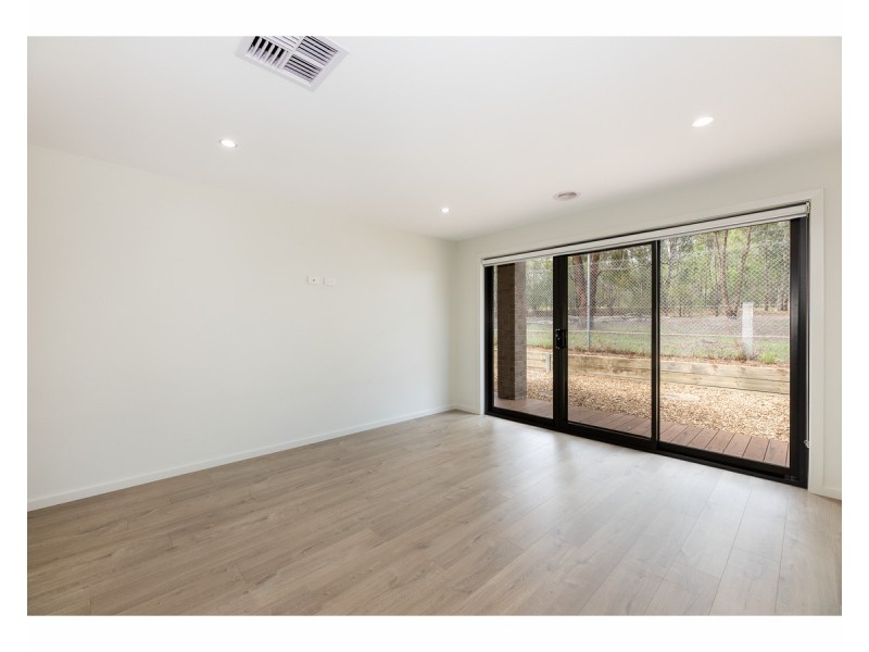 32 Paddlesteamer Court, Thurgoona NSW 2640